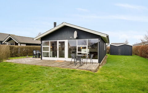 Blesse - 250M from the Sea: Dak, Huis, Huis, Verblijf, Deur, Siding, Dek, Veranda, Plank, Hardwood