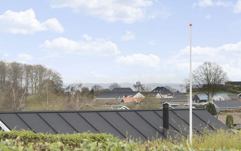 Hansa - 900M from the Sea: Dak, Huis, Huis, Verblijf, Siding, Landgoed, Oprit, Garden Gebouwen, Werf, Schuur