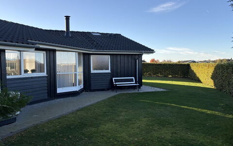 Arnod - 400M from the Sea: Dak, Huis, Huis, Woongebied, Architectuur, Siding, Verblijf, Land Lot, Deur, Gazon