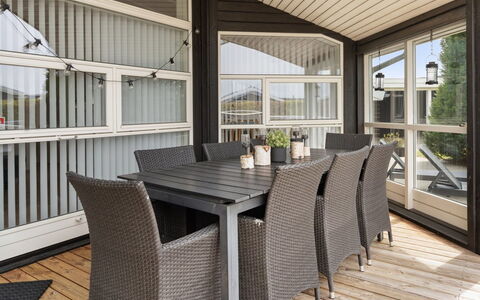 Arnod - 400M from the Sea: Blauw, Struik, Verblijf, Groundcover, Tuin, Landgoed, Schaduw, Landscaping, Boerderij, Eco Hotel