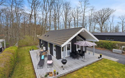 Gunholm - 150M from the Sea