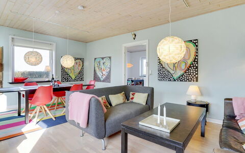 Ewelina - 15Km from the Sea: Meubilair, Interieur Ontwerp, Flooring, Verdieping, Plafond, Hout, Lichte Inrichting, Bankstel, Woonkamer, Kamer