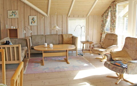 Ascan - 50M from the Sea: Meubilair, Flooring, Hout, Interieur Ontwerp, Verdieping, Plafond, Woonkamer, Kamer, Bankstel, Verlichting