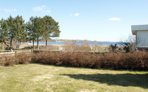 Ascan - 50M from the Sea: Struik, Land Lot, Tuin, Gazon, Landscaping, Evergreen, Backyard, Haag