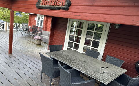 Ernestine - 500M to the Fjord: Appartement, Schaduw, Balkon, Stoel, Hek, Buitenmeubels, Aluminium, Kunstgras