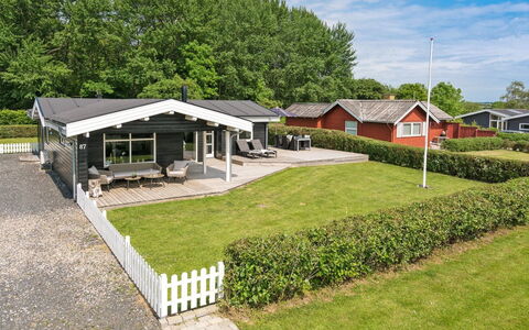 Ølwir - 400M to the Fjord: Dak, Huis, Land Lot, Huis, Verblijf, Landgoed, Garden Gebouwen, Schaduw, Blokhut, Landscaping