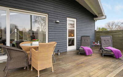 Flete - 200M from the Sea