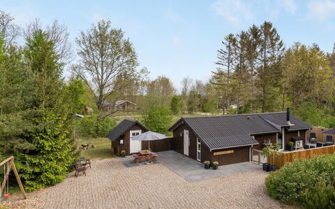 Kea - 30Km from the Sea: Gebouw, Huis, Dak, Huis, Woongebied, Verblijf, Architectuur, Menselijke Nederzetting, Landelijk Gebied, Landgoed
