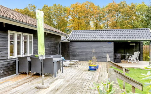 Siiri - 28Km from the Sea: Gras, Grasland, Landschap, Ecoregio, Plain, Plantengemeenschap, Land Lot, Buitenmeubels, Prairie, Shrubland