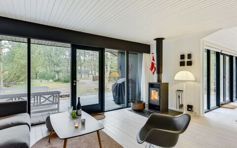 Judyta - 1Km from the Sea: Interieur Ontwerp, Hout, Flooring, Meubilair, Plafond, Verdieping, Woonkamer, Huis, Houten Vloer, Stoel