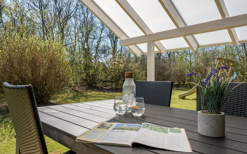 Snefrid - 12Km from the Sea: Plafond, Flooring, Interieur Ontwerp, Verdieping, Samengesteld Materiaal, Meubilair, Toevlucht, Hotel, Ontwerp, Daylighting