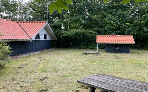 Carlotta - 12Km from the Sea: Appartement, Schaduw, Balkon, Stoel, Hek, Buitenmeubels, Aluminium, Kunstgras