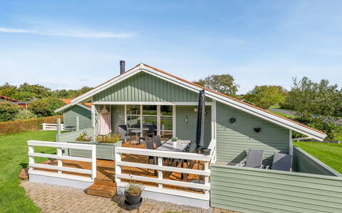 Fritzie - 600M to the Fjord: Verblijf, Veranda, Siding, Werf, Garden Gebouwen, Boerderij, Hek, Outdoor Structuur, Backyard, Dek