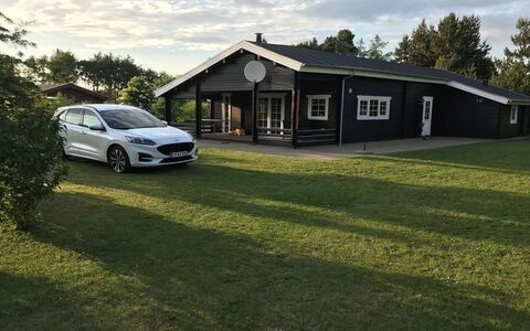 Ulvi - 300M to the Fjord: Hout, Dak, Architectuur, Huis, Huis, Verblijf, Siding, Hardwood, Helling, Landgoed