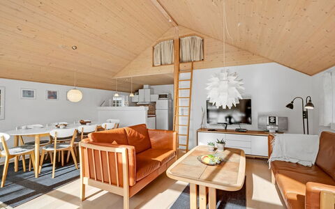 Herminia - 350M to the Fjord: Interieur Ontwerp, Meubilair, Hout, Plafond, Flooring, Kamer, Verdieping, Bankstel, Woonkamer, Lichte Inrichting