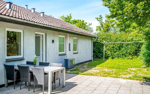 Aarni - 250M to the Fjord: Huis, Land Lot, Verblijf, Tuin, Schaduw, Gazon, Landgoed, Landscaping, Werf, Backyard