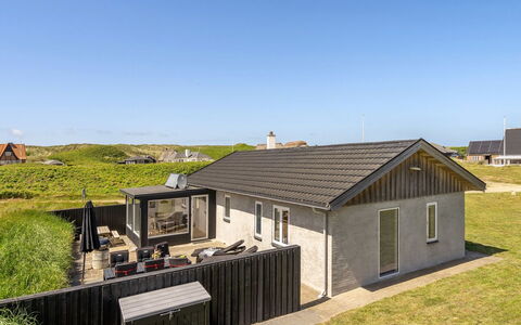 Ludwik - 150M from the Sea: Architectuur, Dak, Huis, Samengesteld Materiaal, Daylighting, Siding, Oprit