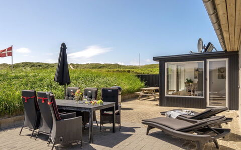 Ludwik - 150M from the Sea: Architectuur, Dak, Huis, Samengesteld Materiaal, Daylighting, Siding, Oprit