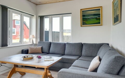 Ludwik - 150M from the Sea: Architectuur, Dak, Huis, Samengesteld Materiaal, Daylighting, Siding, Oprit