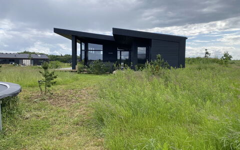 Anelle - 500M from the Sea: Verblijf, Huis, Huis, Dak, Veranda, Landgoed, Siding, Garden Gebouwen, Boerderij, Werf