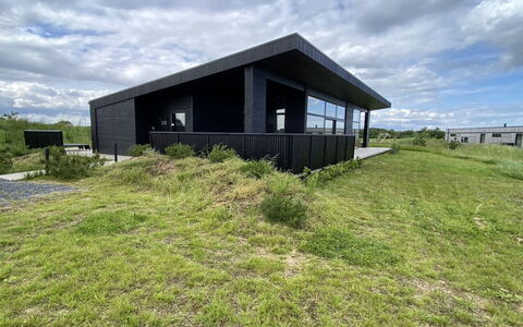 Anelle - 500M from the Sea: Verblijf, Huis, Huis, Dak, Veranda, Landgoed, Siding, Garden Gebouwen, Boerderij, Werf