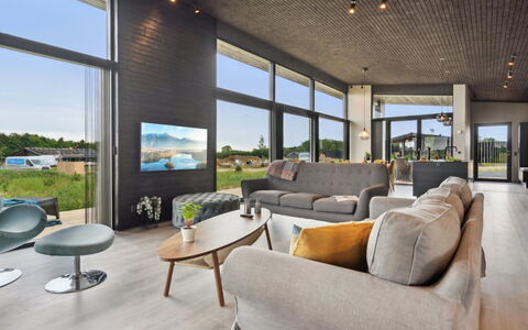 Anelle - 500M from the Sea: Huis, Landgoed, Stoel, Ontwerp, Woonkamer, Bankstel, Villa, Hardwood, Penthouse