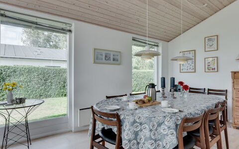 Hilmer - from the Sea: Dak, Huis, Huis, Verblijf, Siding, Landgoed, Oprit, Garden Gebouwen, Werf, Schuur