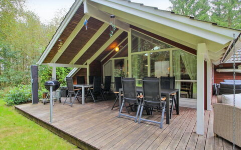 Ellica - 50Km from the Sea: Huis, Verblijf, Veranda, Schaduw, Dek, Hardwood, Landgoed, Outdoor Structuur, Stoel, Garden Gebouwen