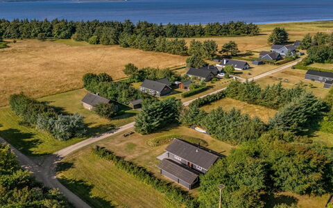 Engeline - 300M to the Fjord: Landschap, Woongebied, Vogelperspectief, Huis, Plain, Dak, Luchtfotografie, Land Lot, Huis, Menselijke Nederzetting
