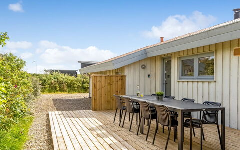 Sulevi - 200M to the Fjord: Verblijf, Huis, Huis, Dak, Veranda, Landgoed, Siding, Garden Gebouwen, Boerderij, Werf