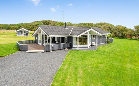 Lucio - 350M to the Fjord: Huis, Dak, Huis, Verblijf, Schuur, Garden Gebouwen, Siding, Werf, Blokhut, Hut