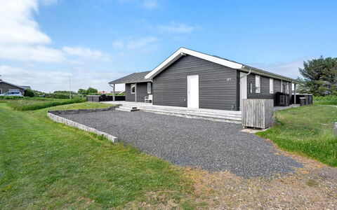 Nahel - 150M to the Fjord: Hout, Huis, Veranda, Dek, Hardwood, Dak, Beits, Houten Vloer, Eco Hotel