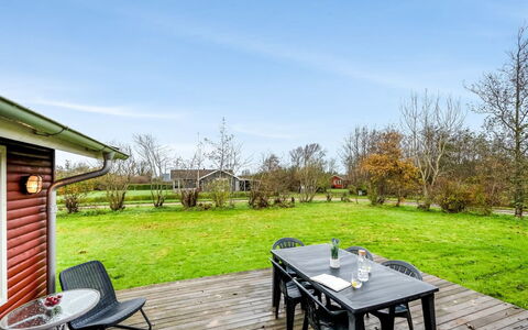 Scarlet - 400M to the Fjord: Gras, Grasland, Landschap, Ecoregio, Plain, Plantengemeenschap, Land Lot, Buitenmeubels, Prairie, Shrubland