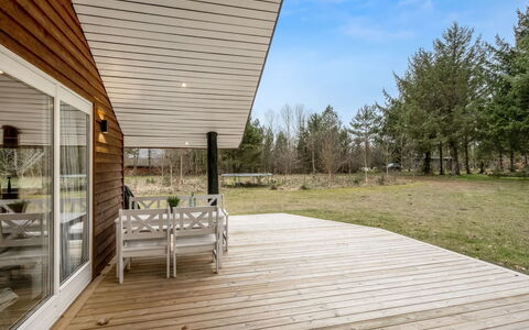 Aman - 700M to the Fjord: Hout, Dak, Huis, Huis, Architectuur, Siding, Land Lot, Verblijf, Schuur, Garden Gebouwen