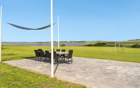 Imilie - 250M to the Fjord: Dak, Huis, Land Lot, Huis, Verblijf, Landgoed, Garden Gebouwen, Schaduw, Blokhut, Landscaping