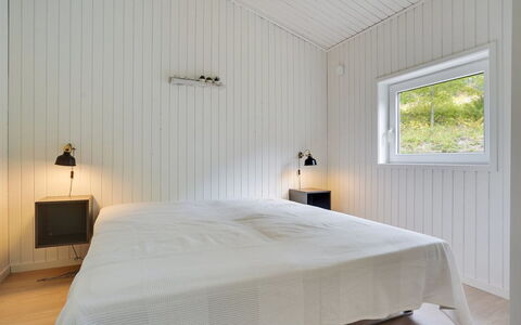 Bjarki - 800M from the Sea: Dak, Huis, Huis, Verblijf, Deur, Siding, Dek, Veranda, Plank, Hardwood