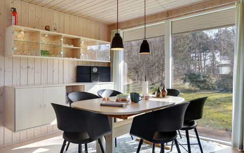Gardis - 100M from the Sea: Dak, Huis, Huis, Verblijf, Siding, Landgoed, Oprit, Garden Gebouwen, Werf, Schuur