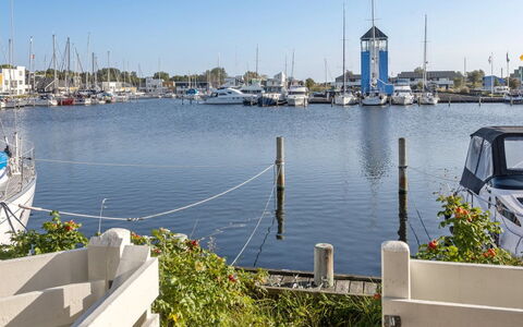 Goda - 5M from the Sea: Woongebied, Dak, Voorstad, Oprit, Landgoed, Schoorsteen