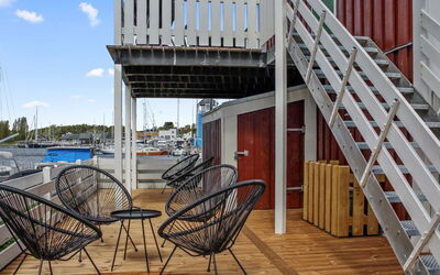 Tyyne - 5M from the Sea