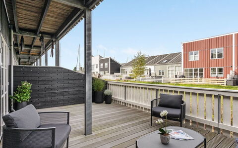 Venild - 5M from the Sea: Dak, Huis, Huis, Verblijf, Siding, Landgoed, Oprit, Garden Gebouwen, Werf, Schuur