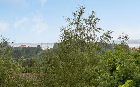 Frauke - 1Km from the Sea: Hout, Huis, Veranda, Dek, Hardwood, Dak, Beits, Houten Vloer, Eco Hotel