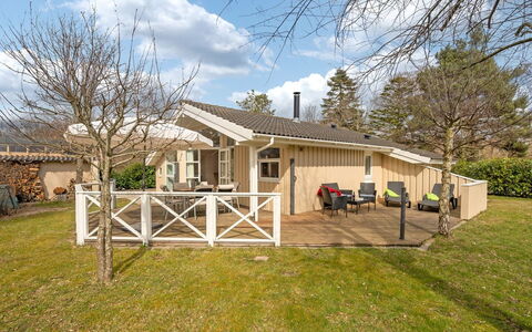 Sitka - 250M from the Sea: Dak, Huis, Huis, Verblijf, Siding, Landgoed, Oprit, Garden Gebouwen, Werf, Schuur