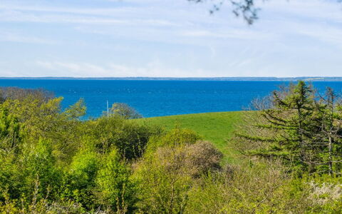 Irek - 500M from the Sea: Verblijf, Huis, Huis, Dak, Veranda, Landgoed, Siding, Garden Gebouwen, Boerderij, Werf