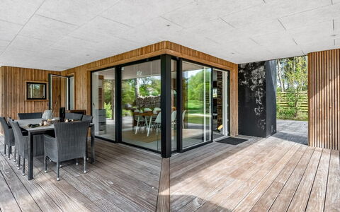 Sylva - 150M from the Sea: Dak, Huis, Huis, Verblijf, Siding, Landgoed, Oprit, Garden Gebouwen, Werf, Schuur
