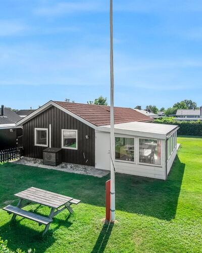 Mainart - 200M from the Sea