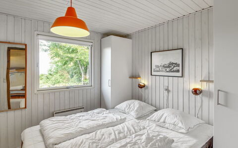 Ludewiga - 350M from the Sea: Muur, Hout, Slaapkamer, Plafond, Interieur Ontwerp, Huis, Verdieping, Bed, Meubilair, Deur