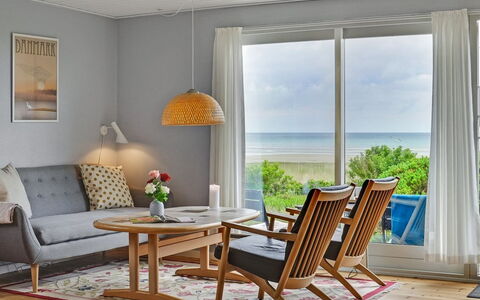 Elpida - 100M from the Sea: Dak, Huis, Huis, Verblijf, Siding, Landgoed, Oprit, Garden Gebouwen, Werf, Schuur