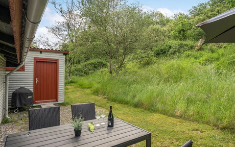 Elpida - 100M from the Sea: Dak, Huis, Huis, Verblijf, Siding, Landgoed, Oprit, Garden Gebouwen, Werf, Schuur
