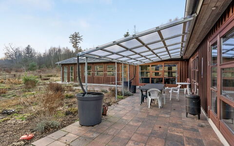 Toska: Flooring, Muur, Verdieping, Interieur Ontwerp, Hout, Plafond, Houten Vloer, Verlichting, Meubilair, Laminaatvloer