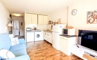 Les Rives de la Favière 100.22: Meubilair, Interieur Ontwerp, Appartement, Flooring, Verdieping, Kamer, Plafond, Woonkamer, Bankstel
